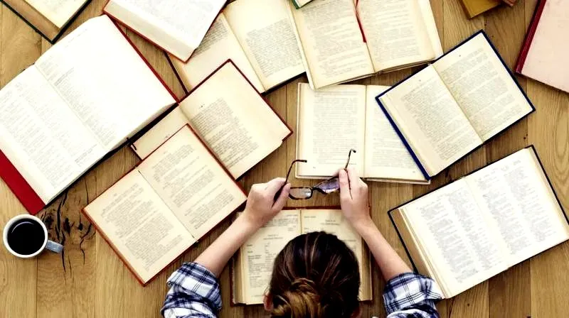Praca naukowa: jak napisać krok po kroku i zdobyć publikację