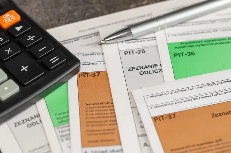 Jak zapłacić podatek PIT 37