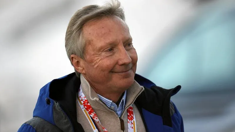Walter Hofer dochody