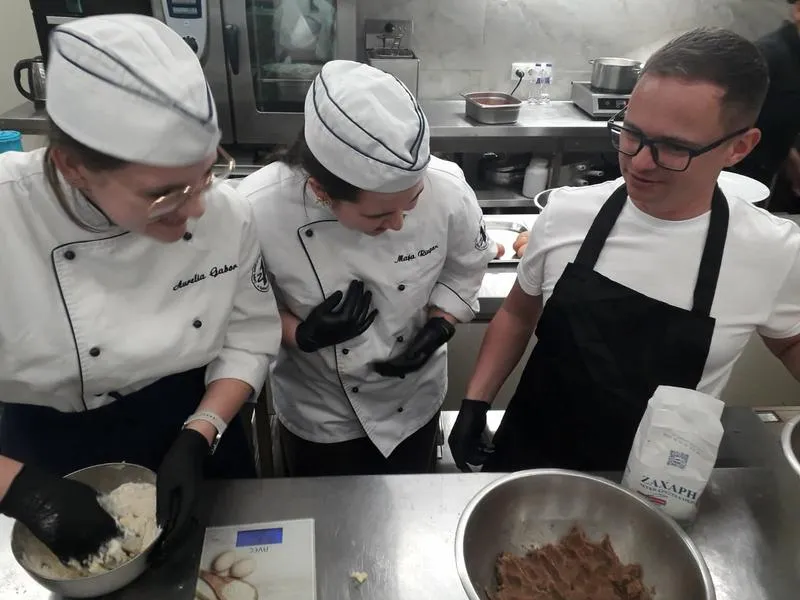 Zarobki cukierników 2026